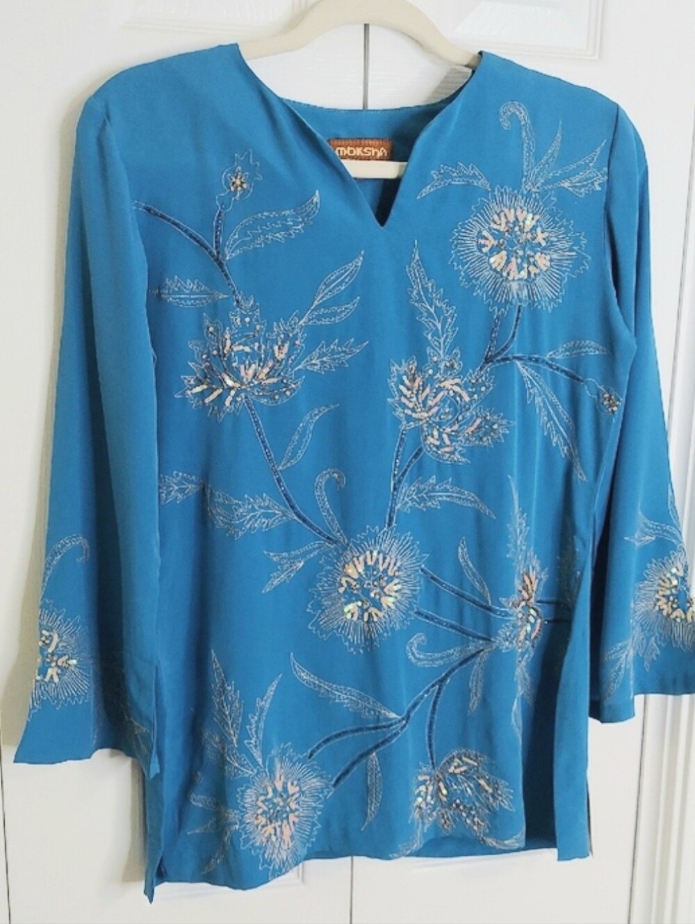 Anthropologie Moksha Top, Size L, Silk, Blue, Embroidered Sequins - Picture 3 of 11